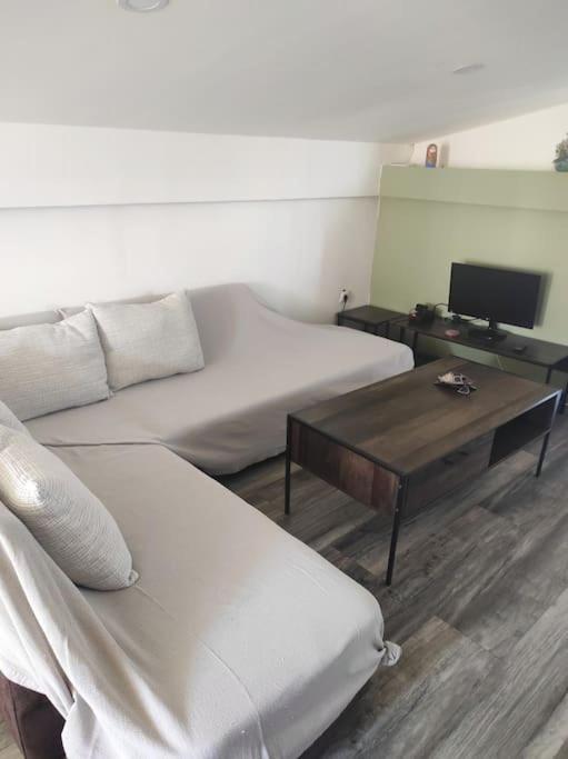 Σοφίτα Καλλύνω Apartman Szaloniki Kültér fotó